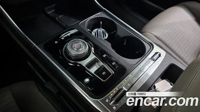 Kia Carnival 2024 — ფოტო 20/20