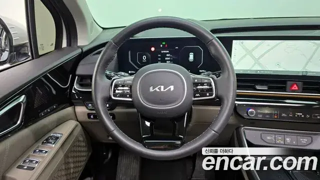 Kia Carnival 2024 — ფოტო 16/20