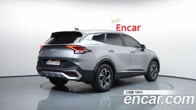 Kia Sportage 2022 — Фото 2/20