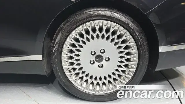 Genesis G80 2024 — Photo 12/20