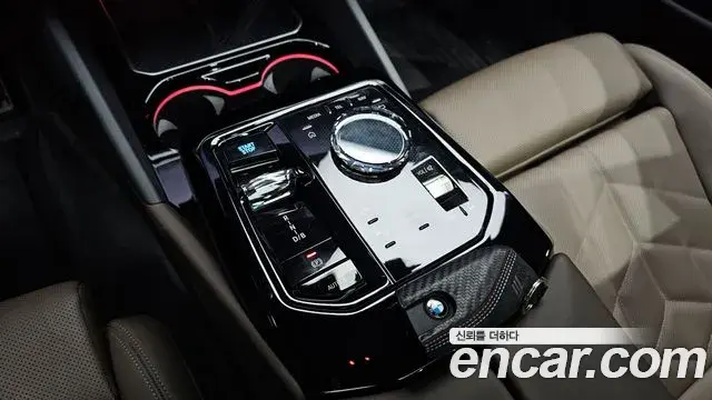 BMW i5 2025 — Şəkil 8/20
