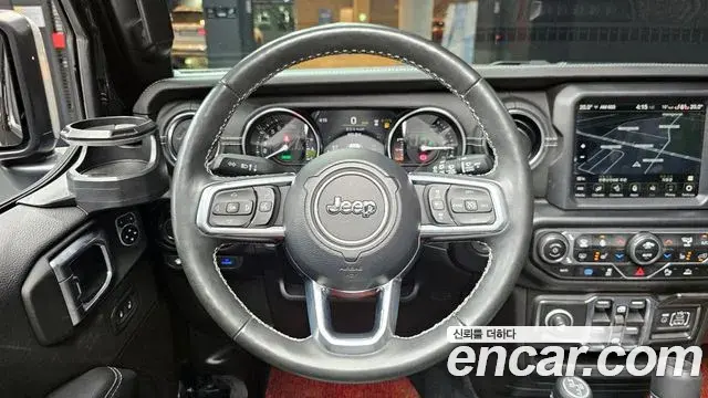 Jeep Wrangler 2022 — Фото 13/20
