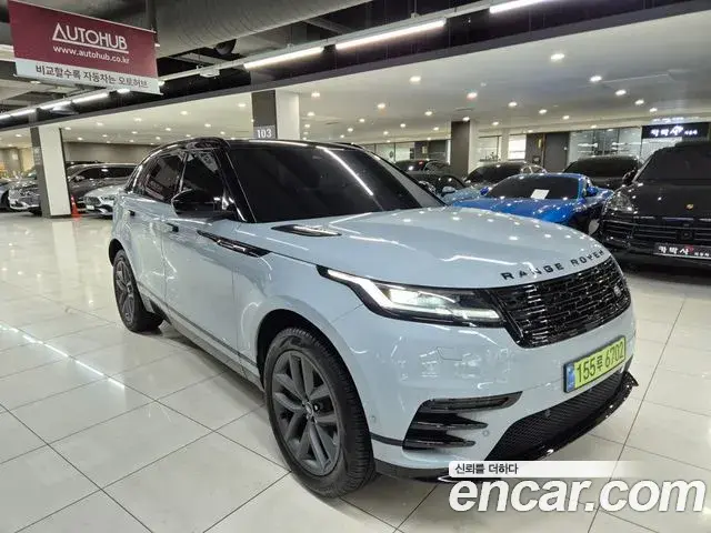 Land Rover Range Rover Velar 2025 — Şəkil 10/19