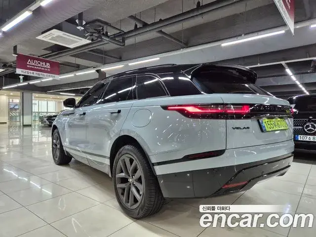 Land Rover Range Rover Velar 2025 — Şəkil 7/19