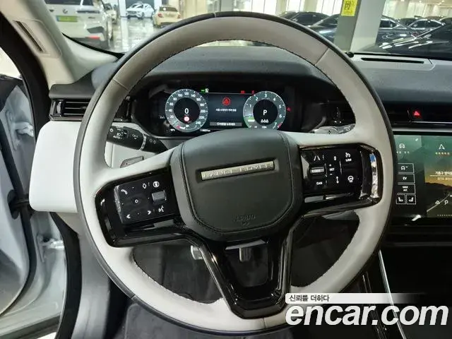 Land Rover Range Rover Velar 2025 — Şəkil 5/19