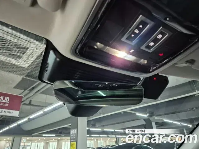 Land Rover Range Rover Velar 2025 — Şəkil 19/19