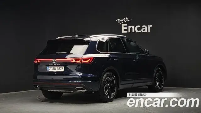 Volkswagen Touareg 2024 — ფოტო 16/20