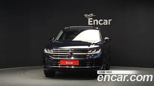 Volkswagen Touareg 2024 — ფოტო 9/20