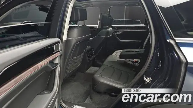 Volkswagen Touareg 2024 — ფოტო 11/20