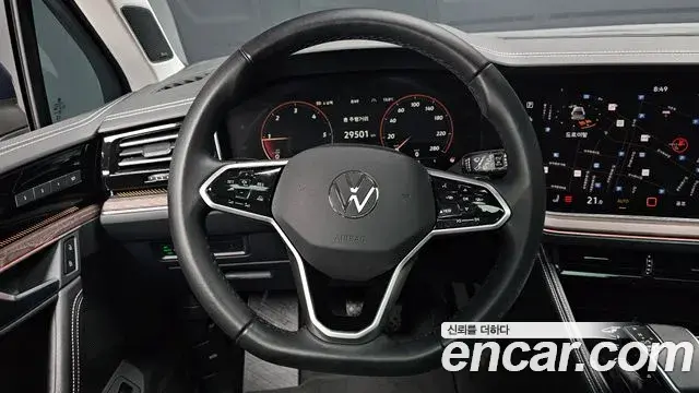 Volkswagen Touareg 2024 — ფოტო 10/20