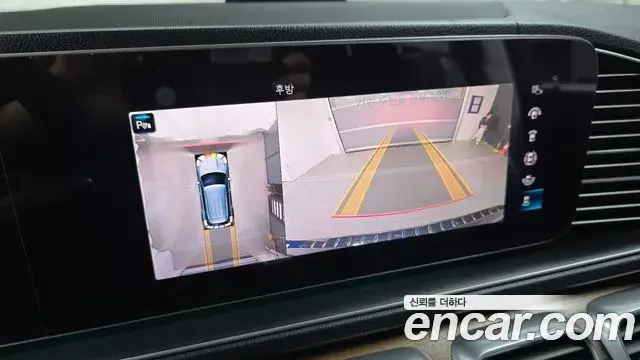 Mercedes-Benz GLE-Class 2019 — ფოტო 14/20