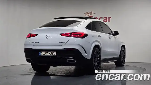 Mercedes-Benz GLE-Class 2022 — Şəkil 15/20