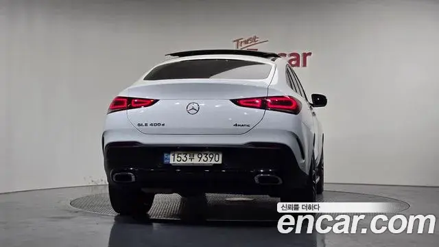 Mercedes-Benz GLE-Class 2022 — Şəkil 6/20