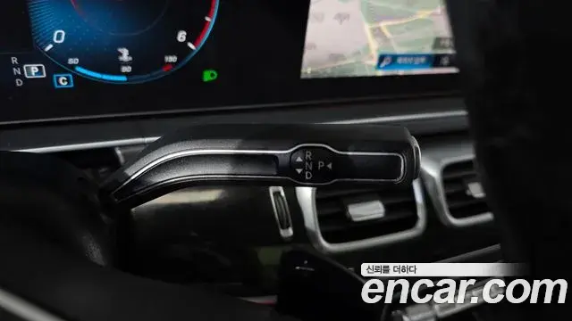 Mercedes-Benz GLE-Class 2022 — Şəkil 8/20