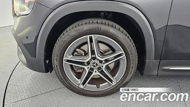 Mercedes-Benz GLB-Class 2020 — Фото 5/20
