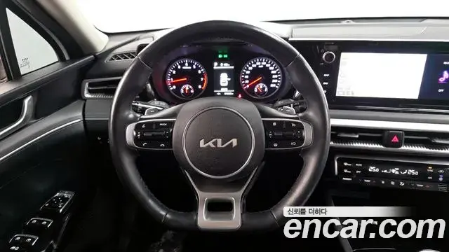 Kia K5 2021 — Фото 13/20