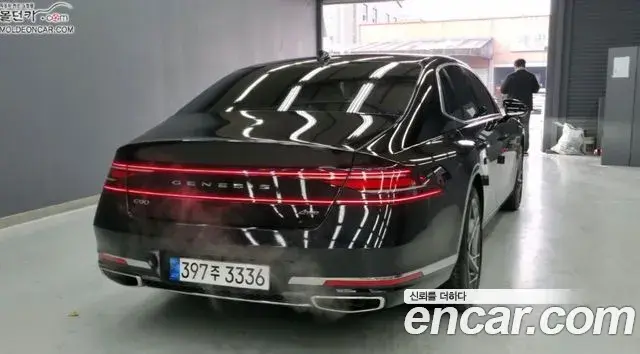 Genesis G90 2022 — Photo 13/18
