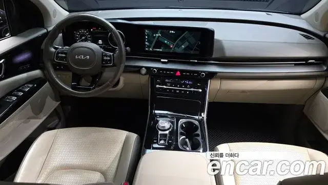 Kia Carnival 2021 — Photo 8/20