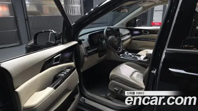 Kia Carnival 2021 — Photo 6/20