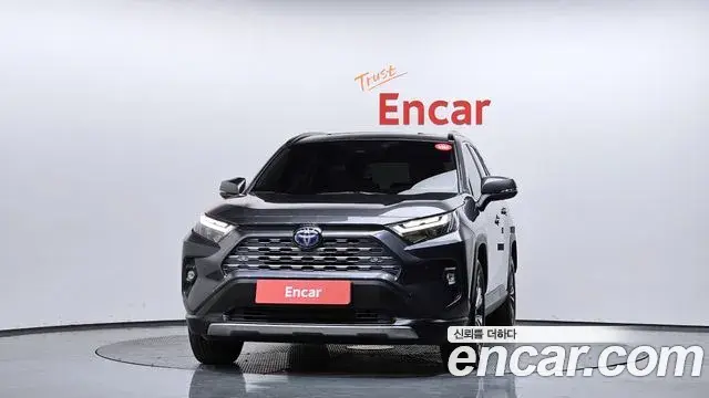 Toyota RAV4 2024 — Şəkil 10/20