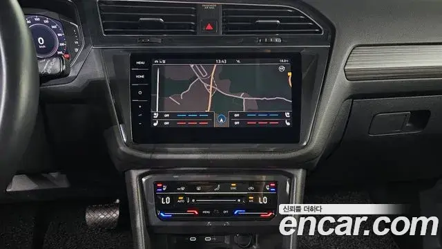 Volkswagen Tiguan Allspace 2023 — ფოტო 14/20