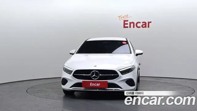 Mercedes-Benz A-Class 2024 — Şəkil 11/20