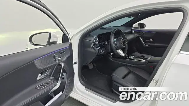 Mercedes-Benz A-Class 2024 — Şəkil 15/20