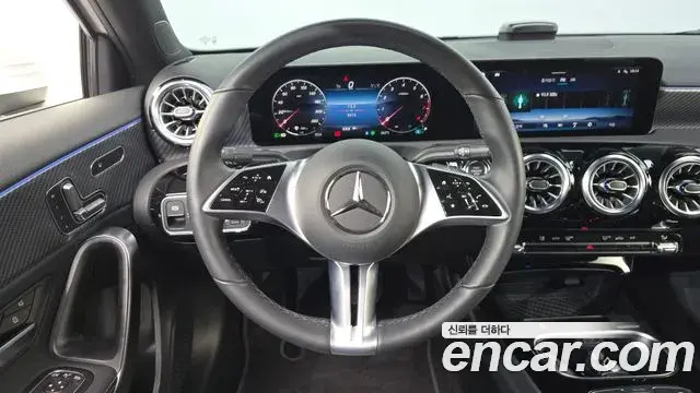 Mercedes-Benz A-Class 2024 — Şəkil 12/20