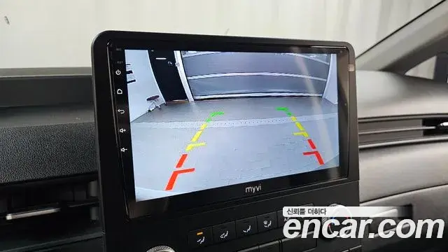 Hyundai Staria 2024 — Photo 11/20