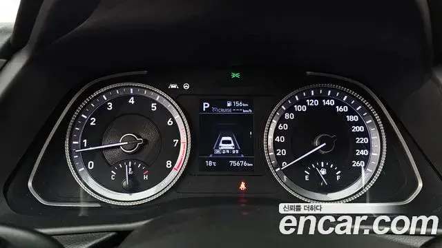Hyundai Sonata Hybrid 2019 — Photo 10/20