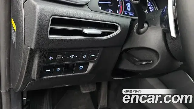 Hyundai Sonata Hybrid 2019 — Photo 14/20