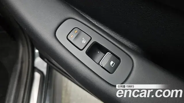 Hyundai Sonata Hybrid 2019 — Photo 4/20