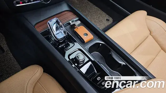 Volvo S60 2024 — ფოტო 18/20