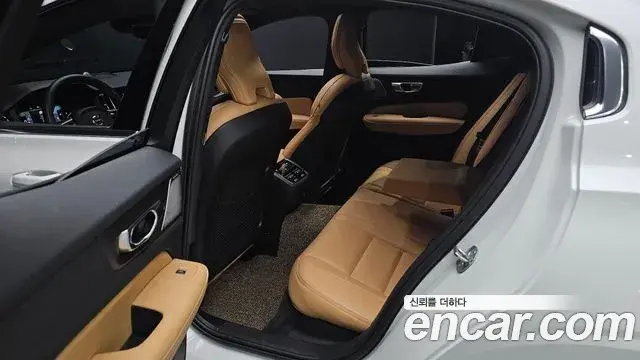 Volvo S60 2024 — ფოტო 3/20