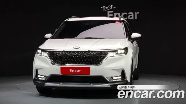 Kia Carnival 2021 — Фото 3/20