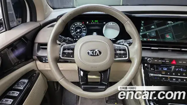 Kia Carnival 2021 — Фото 13/20