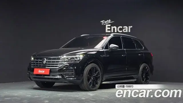 Volkswagen Touareg 2023 — Şəkil 7/20
