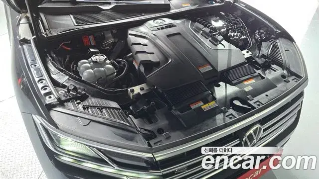 Volkswagen Touareg 2023 — Şəkil 2/20