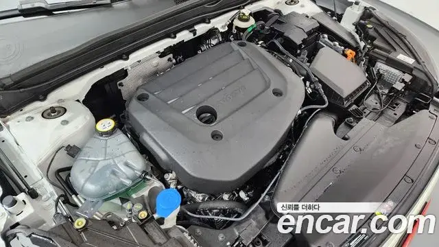Volvo XC40 2025 — Şəkil 18/20