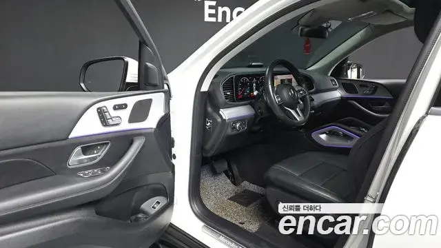 Mercedes-Benz GLE-Class 2020 — ფოტო 12/20