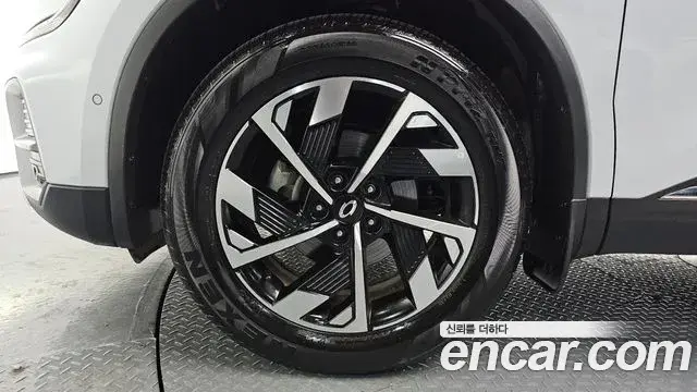 Renault Samsung QM6 2023 — ფოტო 19/20