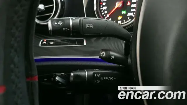 Mercedes-Benz E-Class 2018 — Photo 20/20