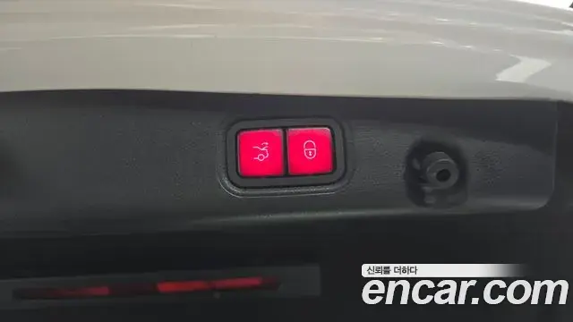 Mercedes-Benz E-Class 2018 — Photo 14/20