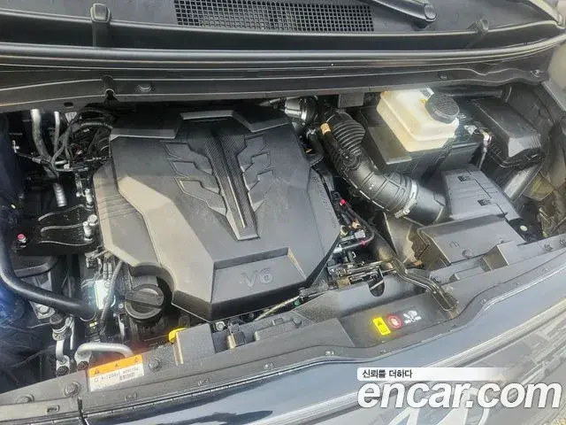 Hyundai Staria 2025 — ფოტო 5/17