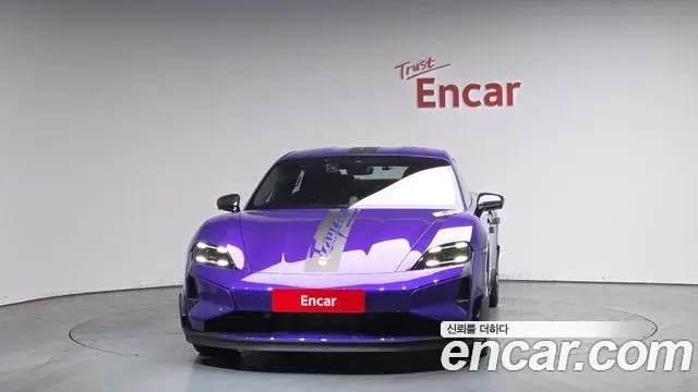Porsche Taycan 2025 — Photo 11/20