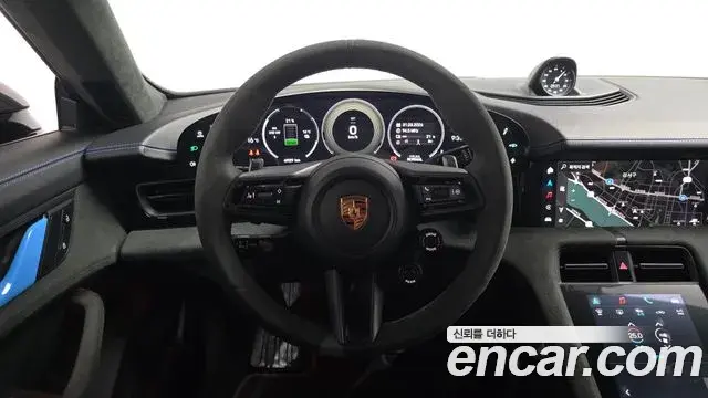 Porsche Taycan 2025 — Photo 17/20