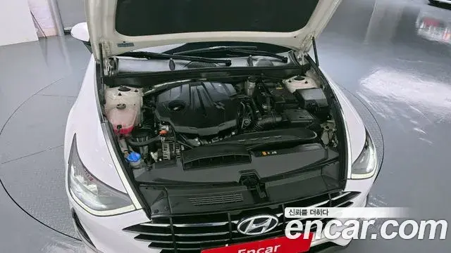 Hyundai Sonata Hybrid 2020 — Photo 19/20