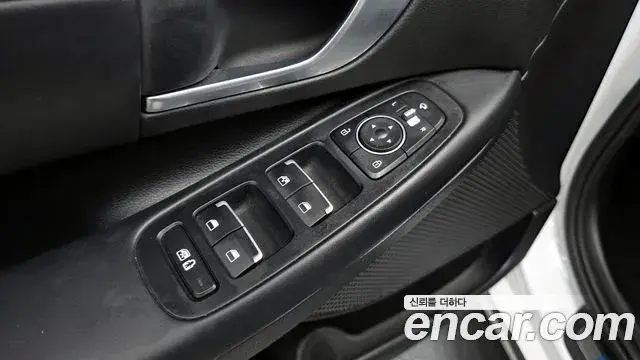 Hyundai Sonata Hybrid 2020 — Photo 14/20