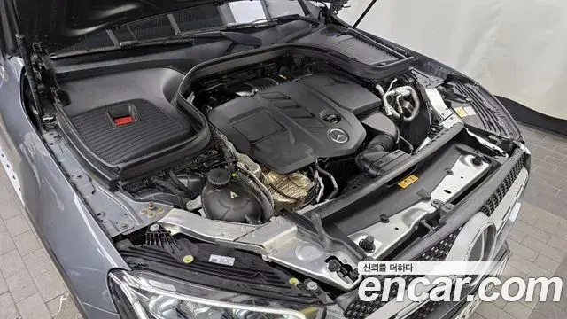 Mercedes-Benz GLC-Class 2021 — ფოტო 17/20