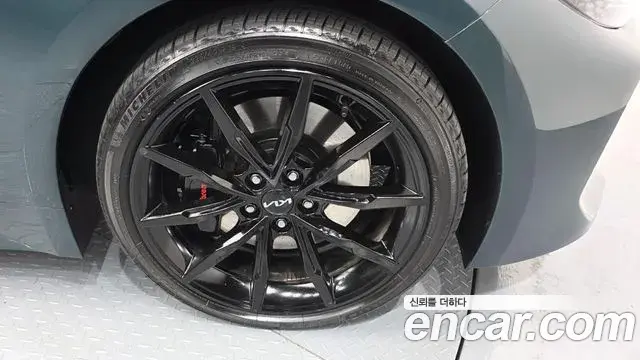Kia Stinger Meister 2023 — Şəkil 5/20